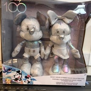 Mickey Mouse & Minnie Mouse Collector Plush Ensemble Collection. Disney 100